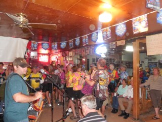 Full house with Cycle Zydeco!